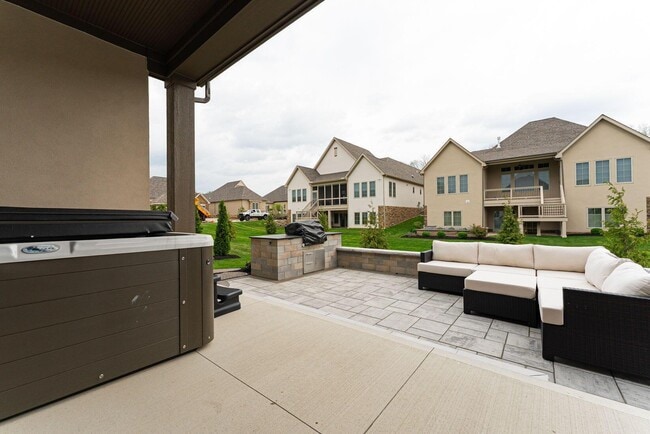 Building Photo - 6096 Deer Bluff Pl