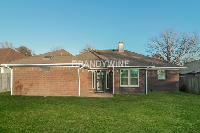 Building Photo - 5293 Shady Ridge Dr