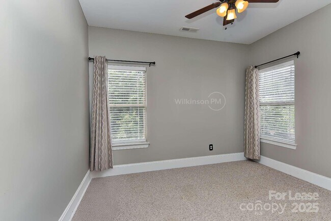 Building Photo - 13835 Cedar Pond Cir