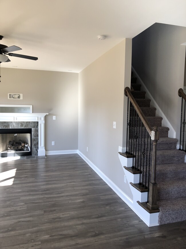 Building Photo - 1148 Yellowwood Dr
