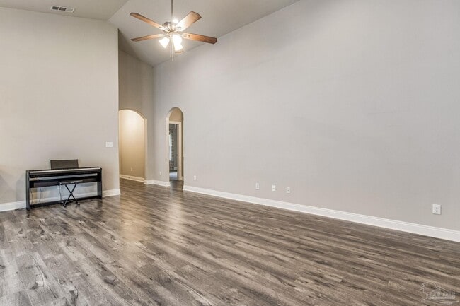 Building Photo - 8543 Laredo St