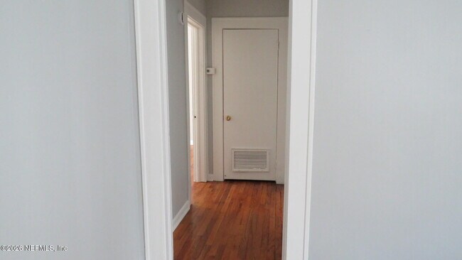 Building Photo - 1935 San Marco Blvd