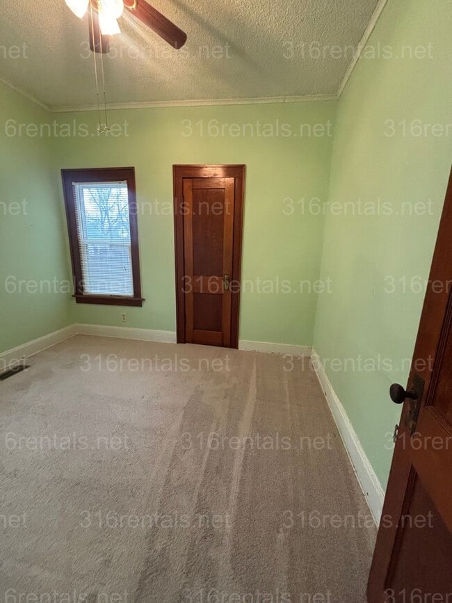 Building Photo - Two bed, Two Bath, fully fenced backyard rental available now!