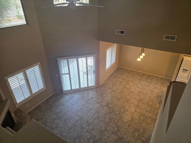 Building Photo - 16450 E Ave of the Fountains