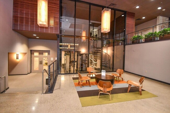 Building Photo - 270 E Highland Ave