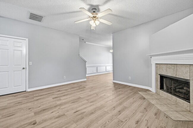 Building Photo - 777 King George Blvd