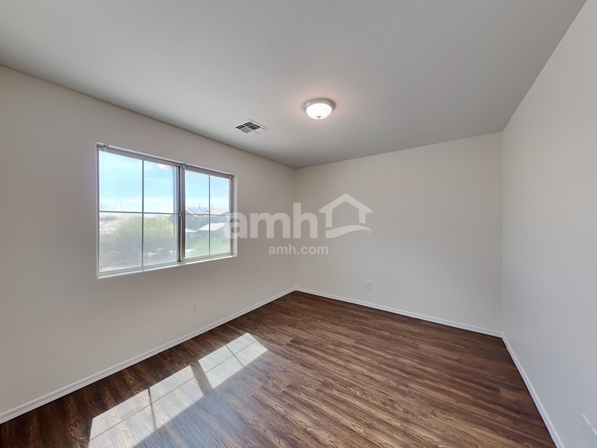 Building Photo - 3806 S 186th Dr