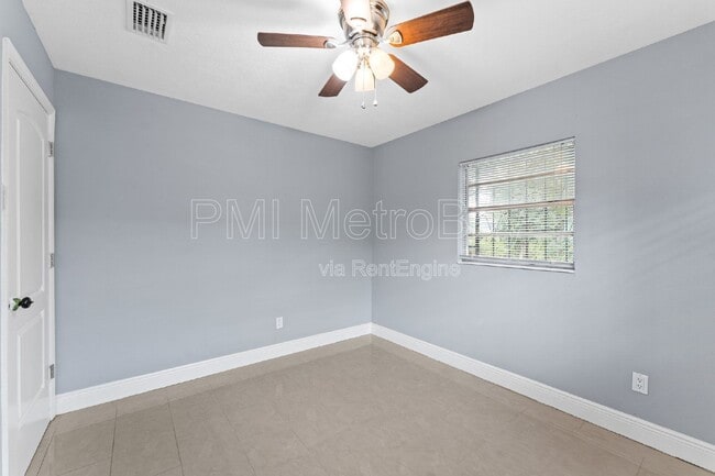 Building Photo - 4312 W Nassau St
