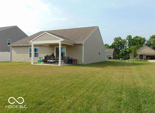 Building Photo - 10034 James Run Dr