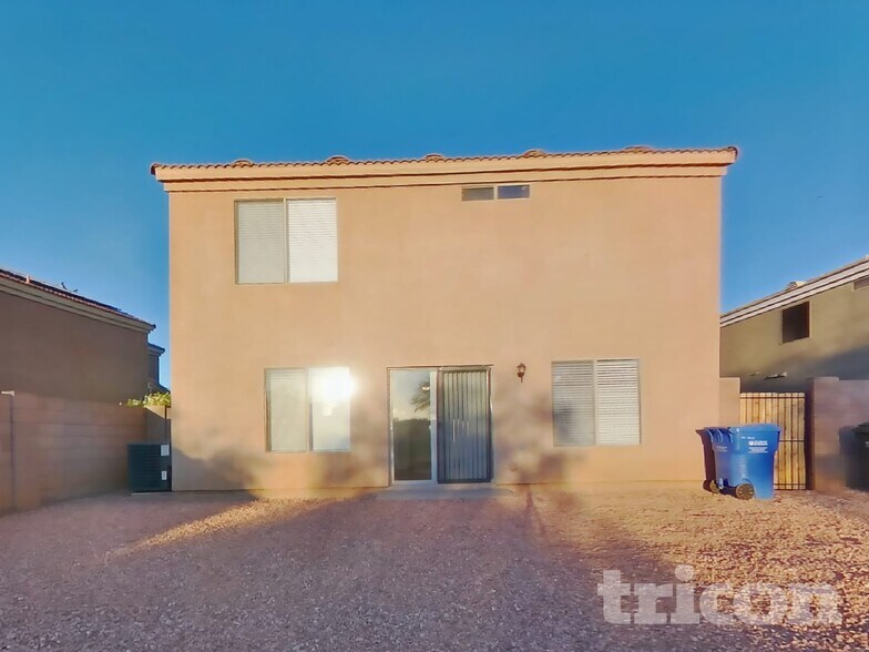 Building Photo - 3017 N 89th Dr