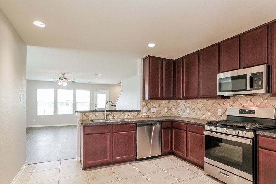 Building Photo - 9962 Chimney Swift Ln