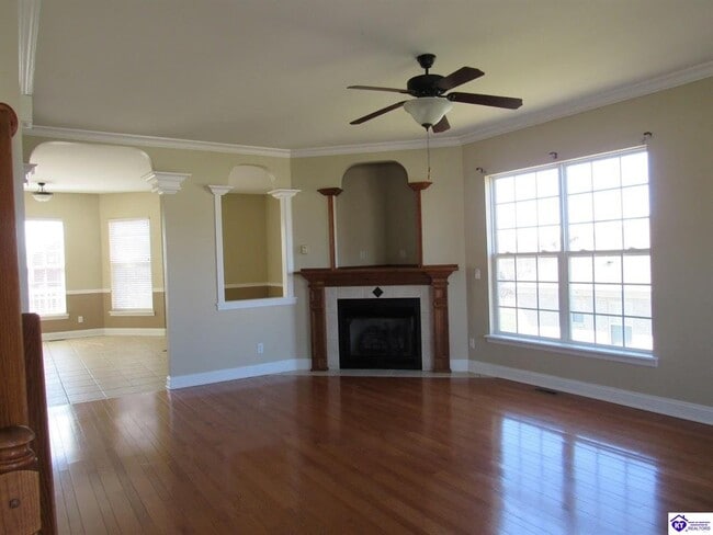 Building Photo - 213 Sonoma Valley