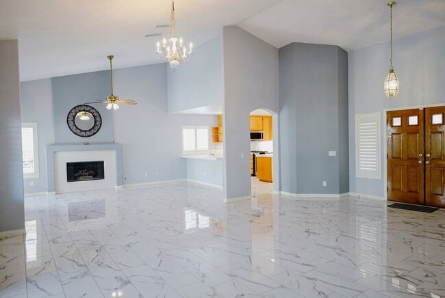 Building Photo - 42336 Camden Way