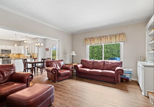 Building Photo - Beautiful Brick 4 Bed 3 Bath Home in Carmel Available Now!