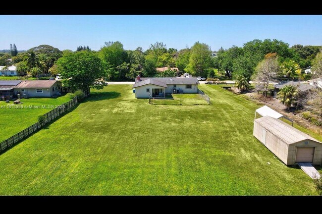 Building Photo - 6160 SW 188th Ave