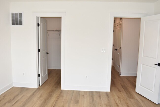 Building Photo - 9604 Blue Ash Aly