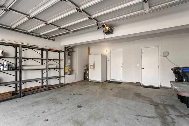 Building Photo - Stunning Aliso Viejo Pool Home 4 Bedroom