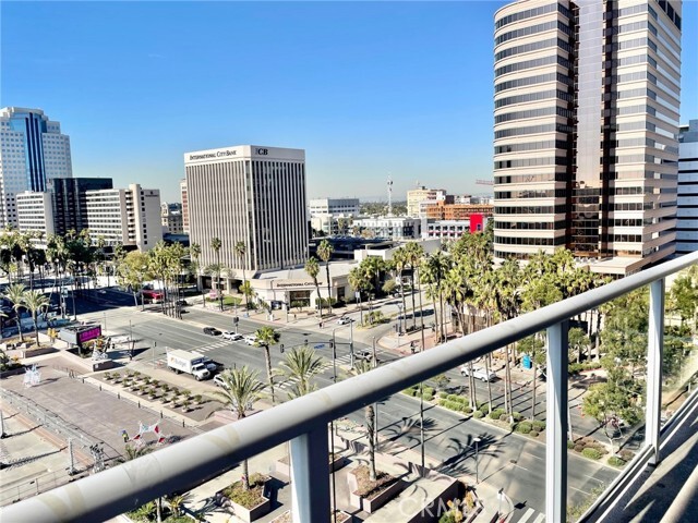 Building Photo - 388 E Ocean Blvd