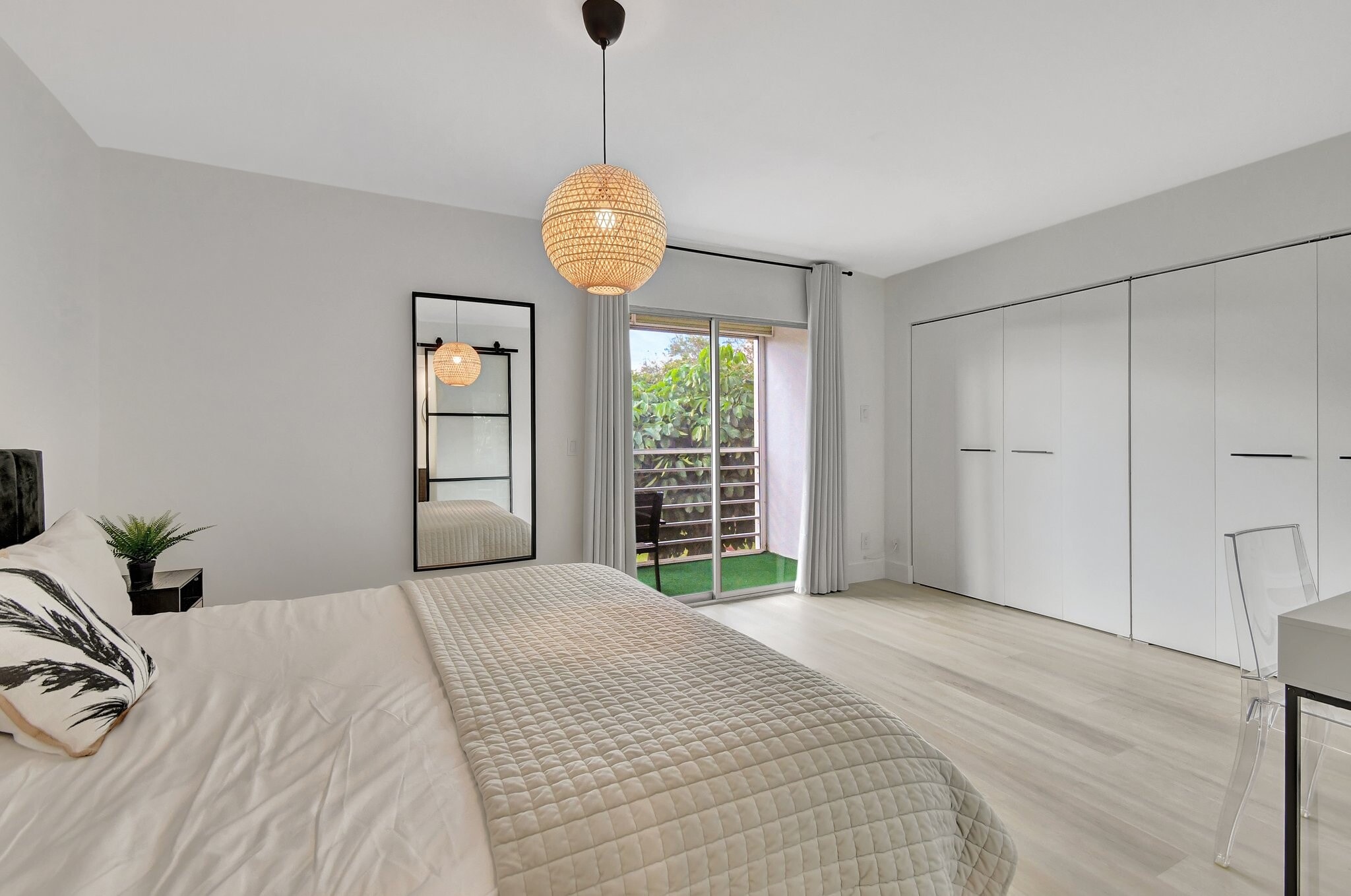 Building Photo - 111 Mansfield C