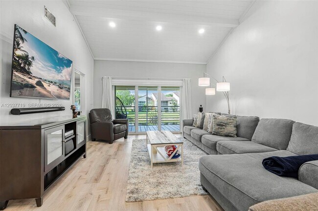 Building Photo - 8770 Azalea Ct