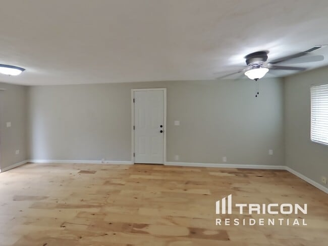 Building Photo - 206 SW 305th St