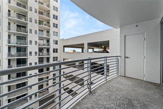 Building Photo - 1830 Radius Dr