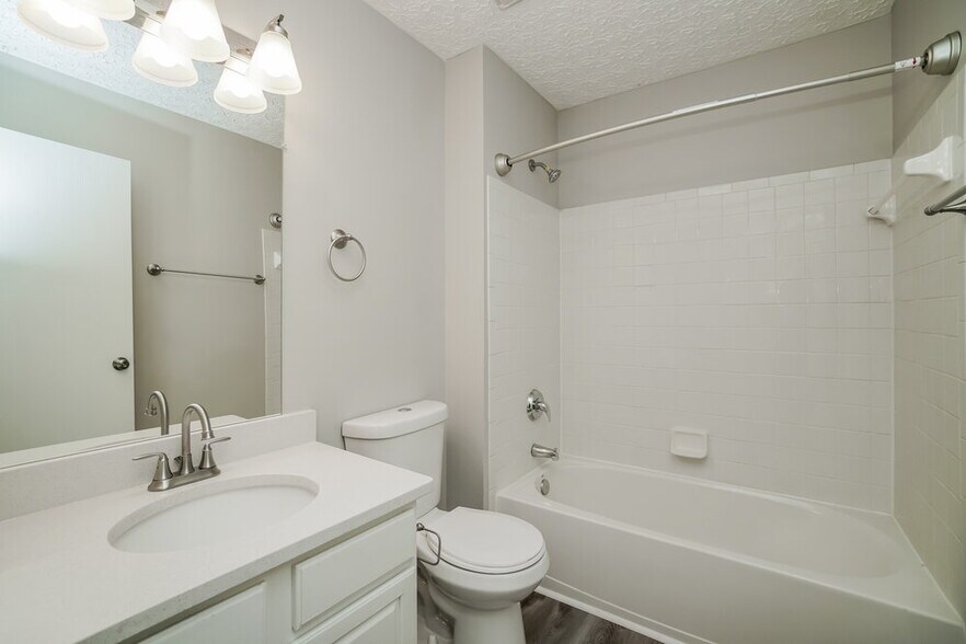 Building Photo - 5090 Dietrich Ave
