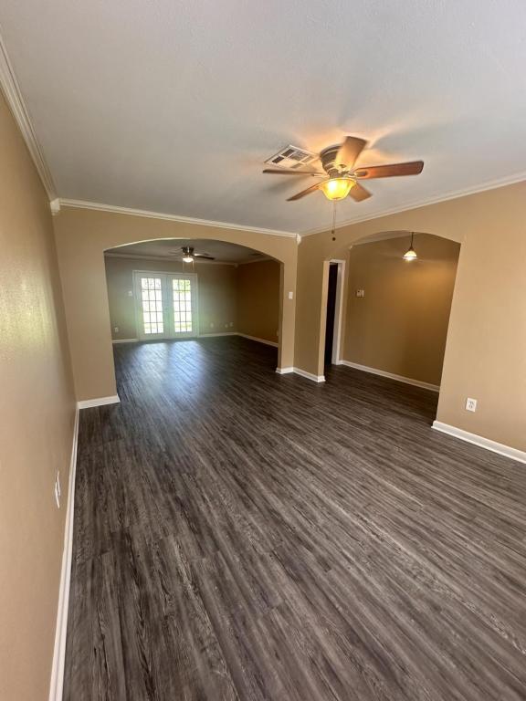 Building Photo - 5830 Effingham Dr