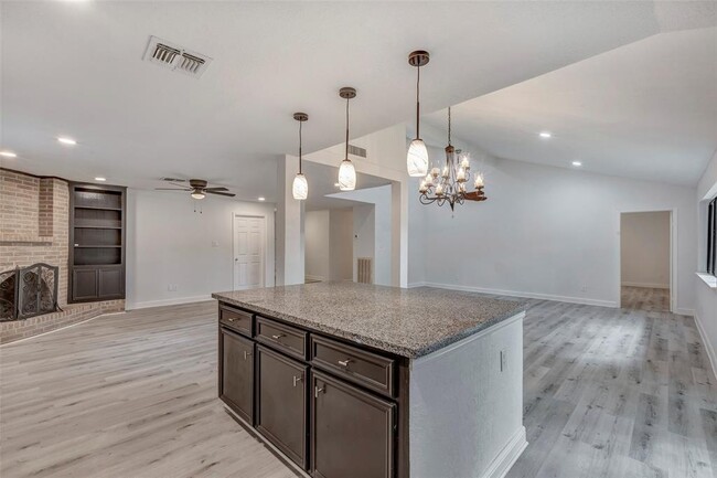 Building Photo - 10618 Sageberry Dr
