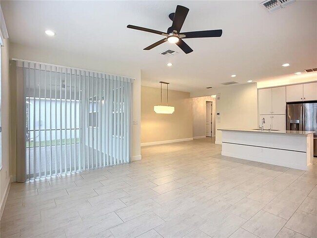 Building Photo - 15459 Santa Pola Dr