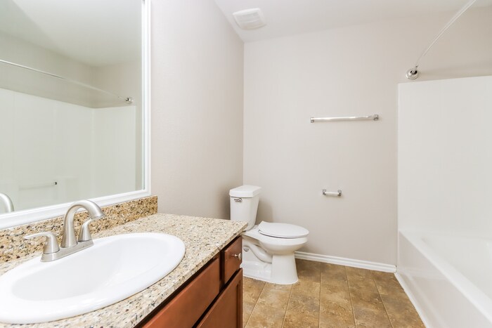 Building Photo - 805 Belvedere Dr