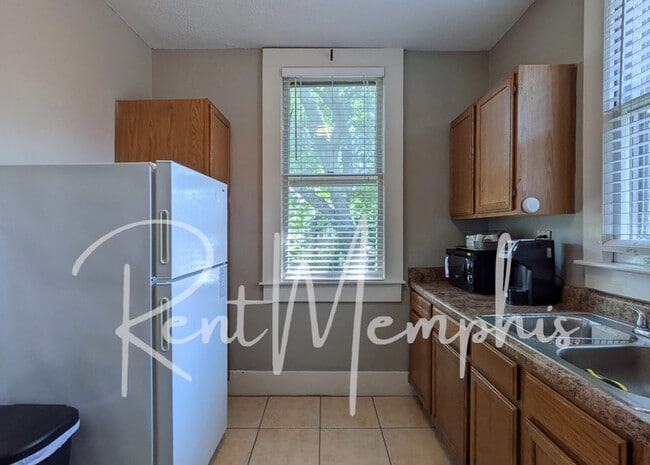 Building Photo - 1911 Linden Ave