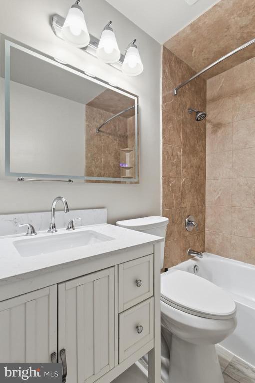 Building Photo - 20 Lea Pond Ct