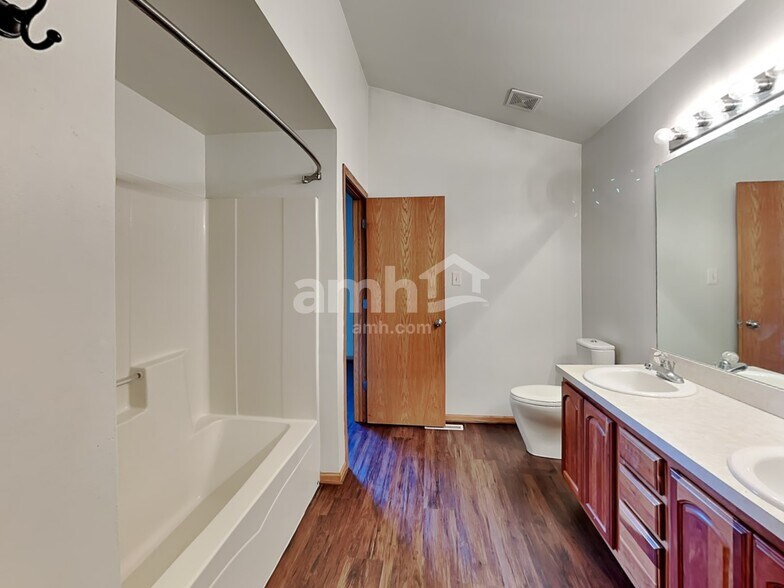 Building Photo - 1203 Alene Dr