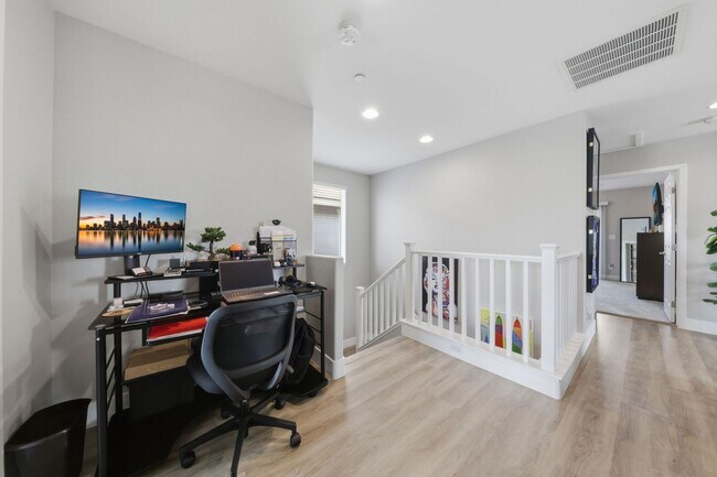 Building Photo - Elevated Living in Cadence – Model-Quality 3-Bedroom Home in Henderson’s Premier Master-Planned C...