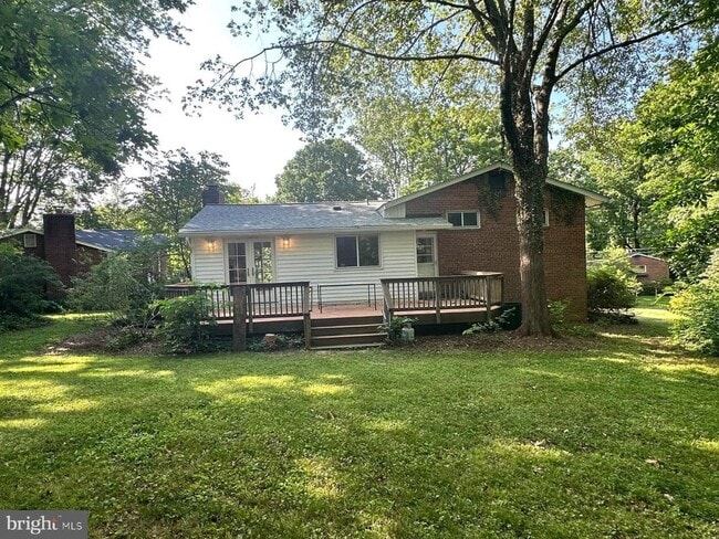 Building Photo - 7020 Ted Dr