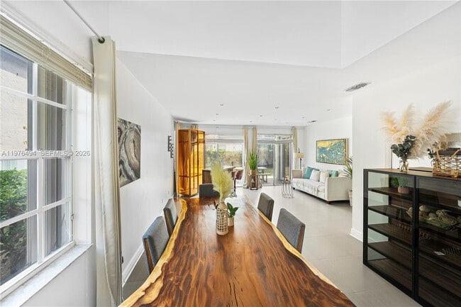 Building Photo - 547 NW 157th Ln