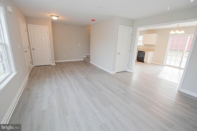Building Photo - 242 Morgans Ct