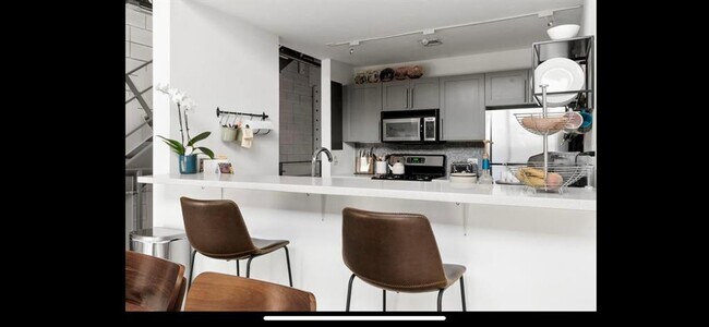 Building Photo - 4801-a Congress Ave.