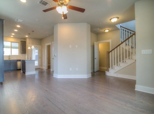 Building Photo - 7411 Pantherpaw St