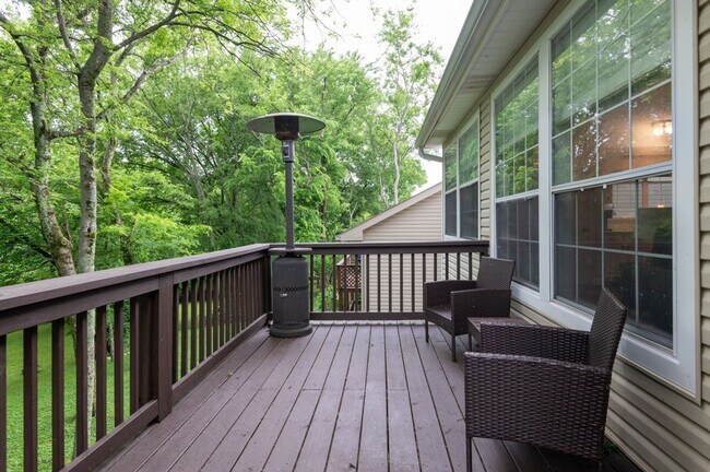 Building Photo - Beautiful home in the Woodlands