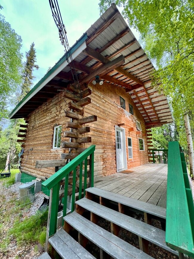 Primary Photo - 1 Bedroom Cabin with Water Holding Tank / ...