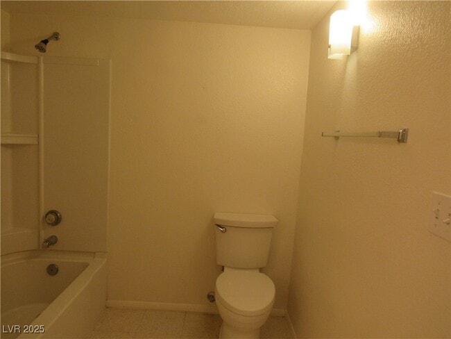 Building Photo - 8101 W Flamingo Rd