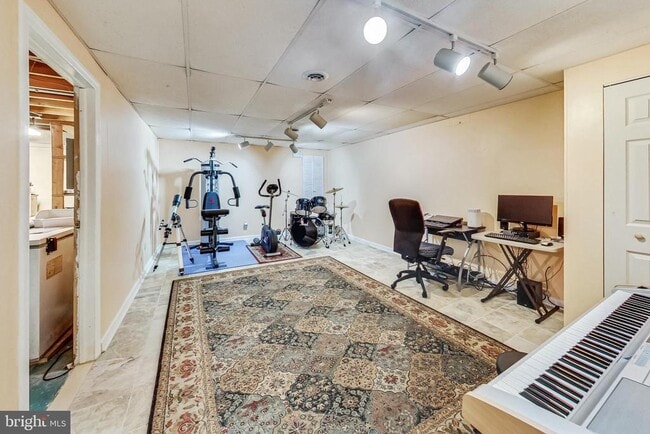 Building Photo - 806 Hope Ct