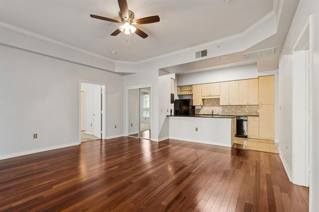 Building Photo - 3225 Turtle Creek Blvd Blvd