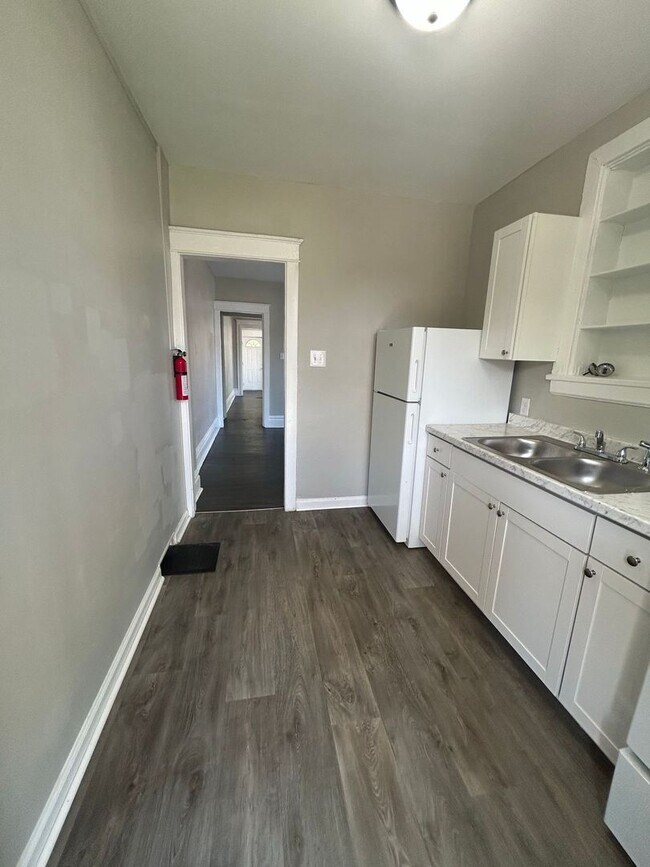 Building Photo - 2667 N 6th St