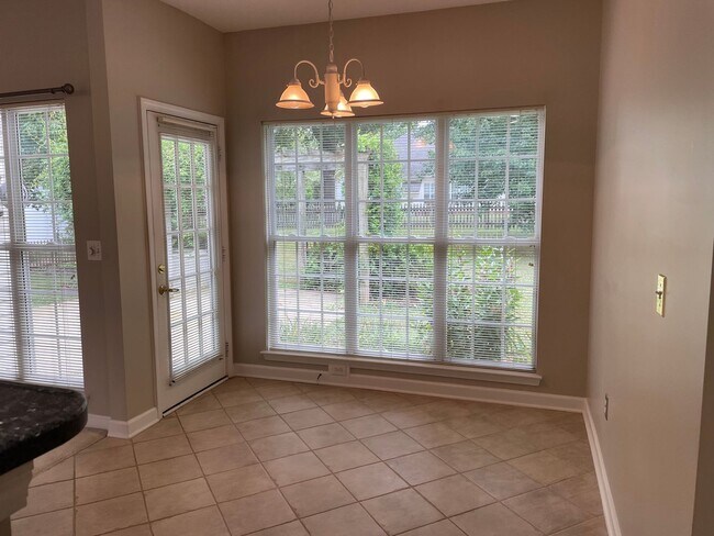 Building Photo - Three Bedroom Ranch Home With Deeded Boat ...