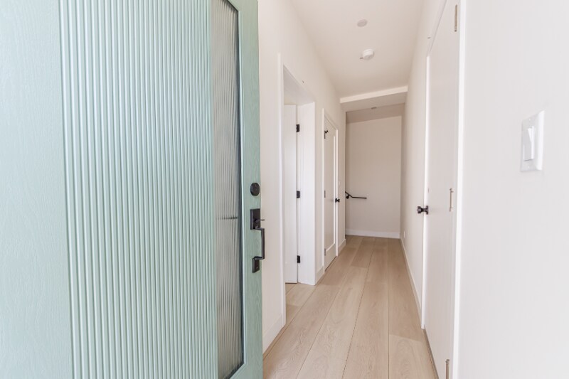 Building Photo - 1332 Tamarind Ave