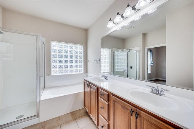 Building Photo - 203 Arrowhead Trail