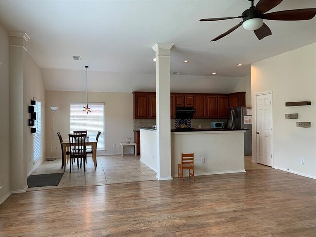 Building Photo - 3023 Aspen Ln